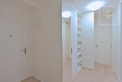 Beautiful freshly renovated apartment, Lucemburská, Praha 3