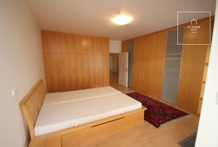 Partly furnished, 3-bedroom apartment in a newly built condominium, U Kříže, Jinonice