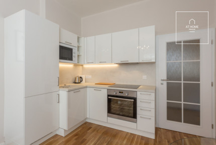 Beautiful and fully equipped apartment, one bedroom, Ondříčkova, Žižkov