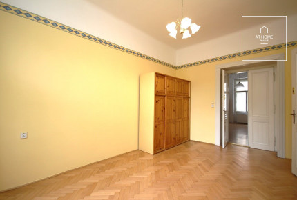 Nice, unfurnished 2+1 (two spacious rooms + kitchen), Šmilovského, Vinohrady