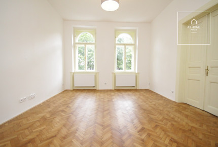 Charming 2-bedroom unfurnished apartment, Polská, Vinohrady