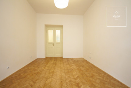 Charming 2-bedroom unfurnished apartment, Polská, Vinohrady