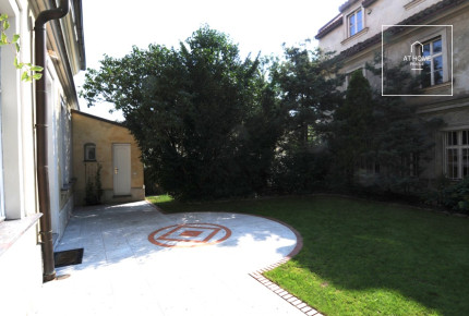 Duplex apartment with garden, Malá Strana