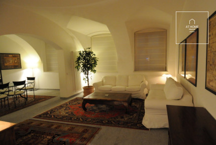 Luxurious furnished apartment with terrace, Malá Strana