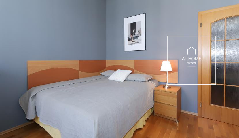 Sunny apartment for rent Prague Prague 2, Sázavská, Vinohrady