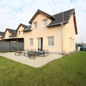 Brand new family house, 103 m², property 372 m² Kozomínská, Postřižín