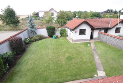 Spacious, luxurious 6-bedroom family house with terrace, Do Oříšků, Horoměřice