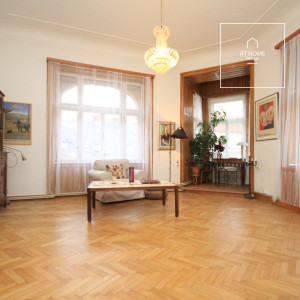 Fully furnished, 2-bedroom apartment, Valentinská Street, Staré Město