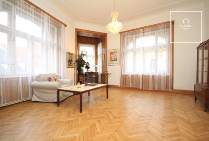 Fully furnished, 2-bedroom apartment, Valentinská Street, Staré Město