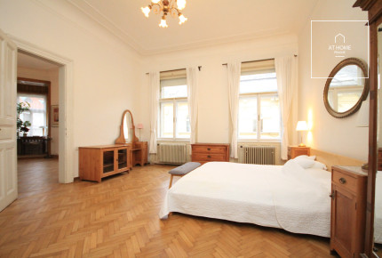 Fully furnished, 2-bedroom apartment, Valentinská Street, Staré Město