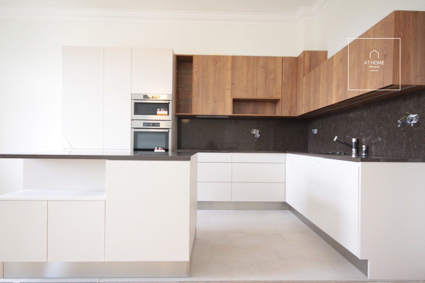 3-bedroom apartment after reconstruction, Na Moráni, Nové Město