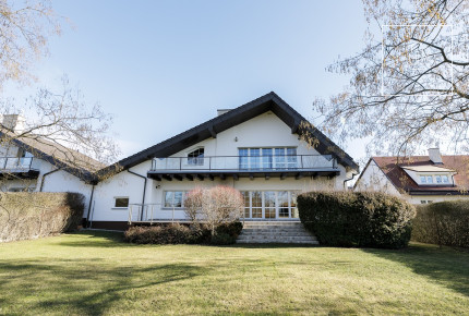 Spacious family house, Sadová, Průhonice