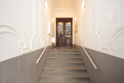 Spacious, fully furnished 1-bedroom apartment, Anny Letenské, Vinohrady