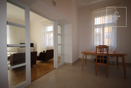 Příjemně řešený byt 4+1, Na Kozačce, Vinohrady