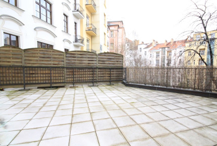 Prostorný byt s velkou terasou, Ibsenova, Vinohrady