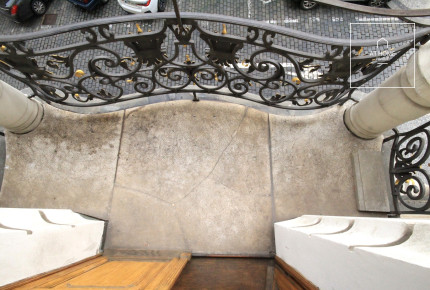 Spacious 3 bedroom apartment, Ibsenova, Vinohrady