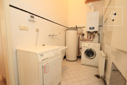 Spacious 3 bedroom apartment, Ibsenova, Vinohrady