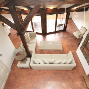 Charming atypical 3-bedroom apartment, Ibsenova, Vinohrady