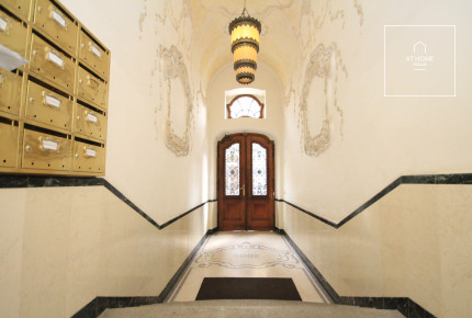 Charming atypical 3-bedroom apartment, Ibsenova, Vinohrady