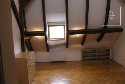 Exceptional two level partly furnished 3-bedroom flat, Ibsenova, Vinohrady
