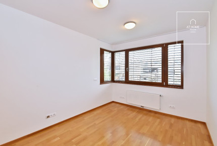 Útulný moderní řadový dům, Jinonice, Chmelařská