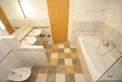 Krásný dům 6+1 s terasou, zahradou a krbem, Františka Zemana, Průhonice