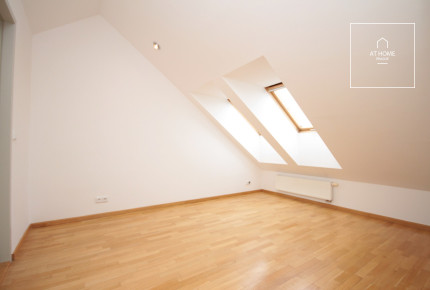Duplex 3-bedroom apartment with terrace and balcony, Nitranská, Vinohrady