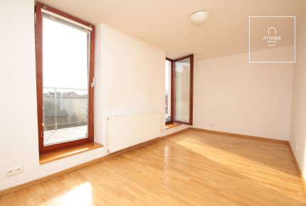 Duplex 3-bedroom apartment with terrace and balcony, Nitranská, Vinohrady