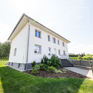 Charming villa for rent, Průhonice