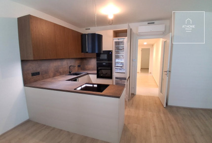 Newly built 2-bedroom apartment with terrace, Praha 3 - Žižkov