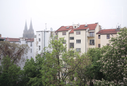 Fully furnished 2-bedroom apartment, Belgická, Vinohrady