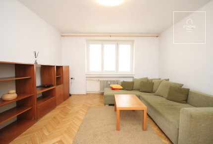 Světlý, plně zařízený byt 2+1, Krátká, Strašnice