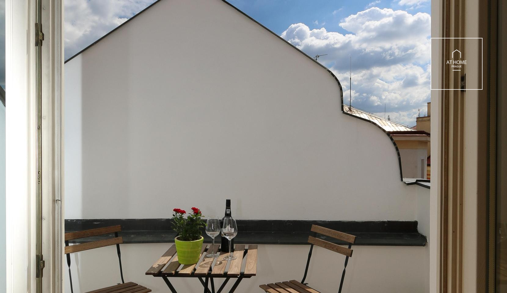 2 bedroom fully furnished duplex, Belgická, Vinohrady