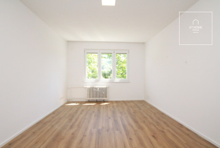Nice unfurnished 2-bedroom apartment, after reconstruction, Strašnice