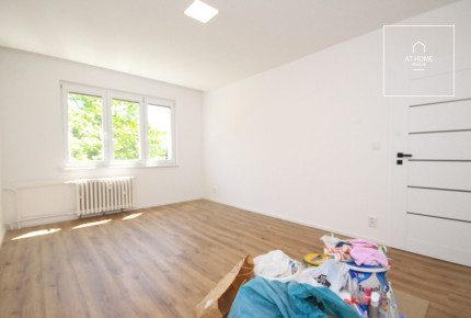 Nice unfurnished 2-bedroom apartment, after reconstruction, Strašnice