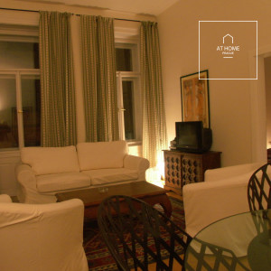 Fully furnihed, stylish 1 bedroom apartment. Close to Karlovo náměstí. Odborů, Nové Město