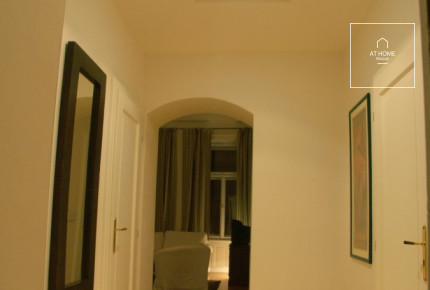 Fully furnihed, stylish 1 bedroom apartment. Close to Karlovo náměstí. Odborů, Nové Město