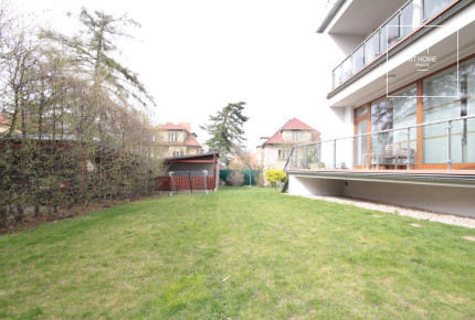 Charming 2-bedroom apartment with terrace in villa, Prague 6, Břevnov