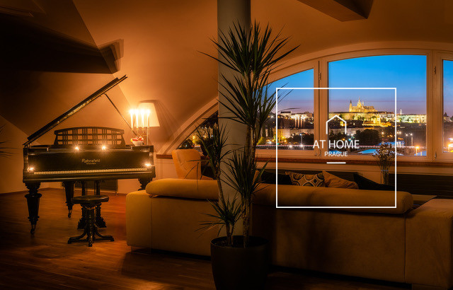 Luxurious, fully furnished 4bedroom apartment with a charming view. Nové Město