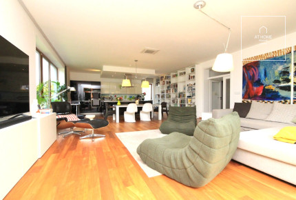 Charming 3-bedroom apartment with terrace in villa, Prague 6, Břevnov