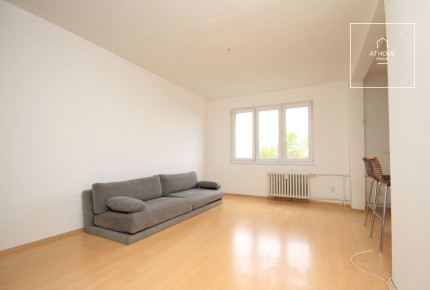 Nice partly furnished 1-bedroom apartment with balcony, Strašnice