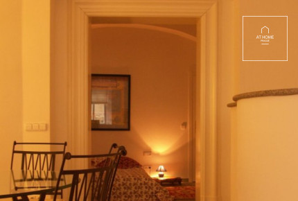 Apartment with private small garden, Malá Strana