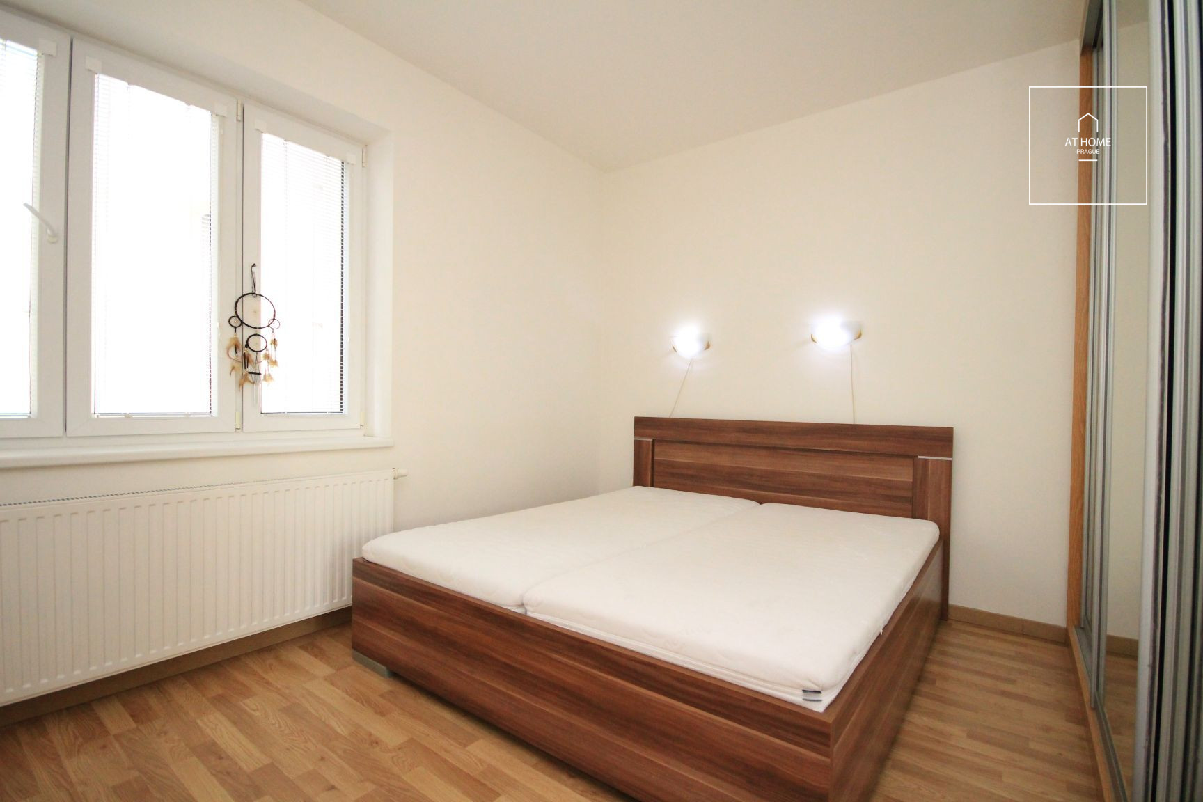 Fully furnished 1-bedroom apartment, Jeseniova, Žižkov