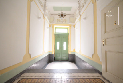 2-bedroom apartment in famous Vinohrady district, Záhřebská Street