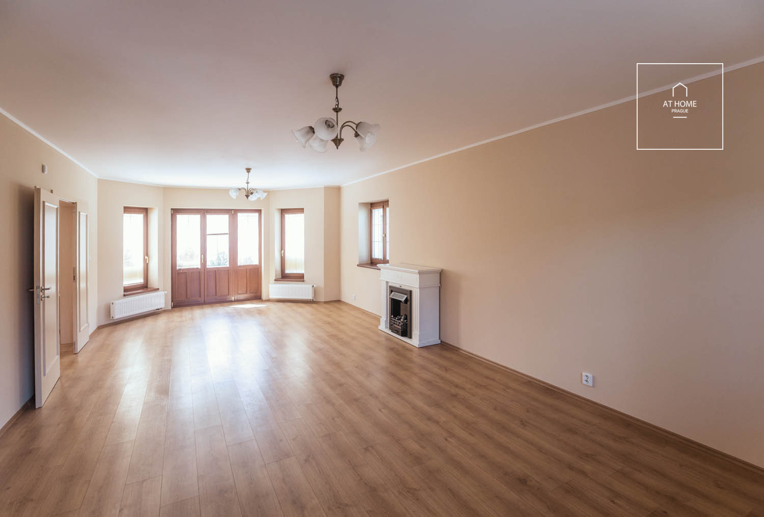 Unfurnished, spacious 4-bedroom house, K Šedivce, Nebušice