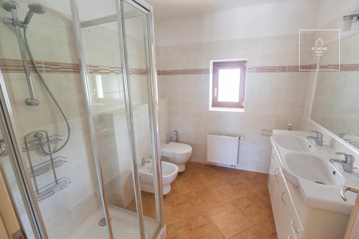 Unfurnished, spacious 4-bedroom house, K Šedivce, Nebušice