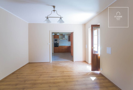 Unfurnished, spacious 4-bedroom house, K Šedivce, Nebušice