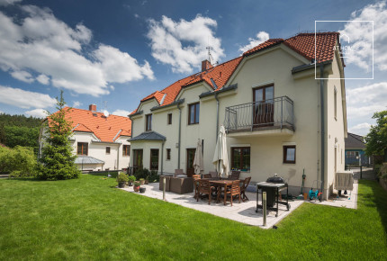 Unfurnished, spacious 4-bedroom house, K Šedivce, Nebušice
