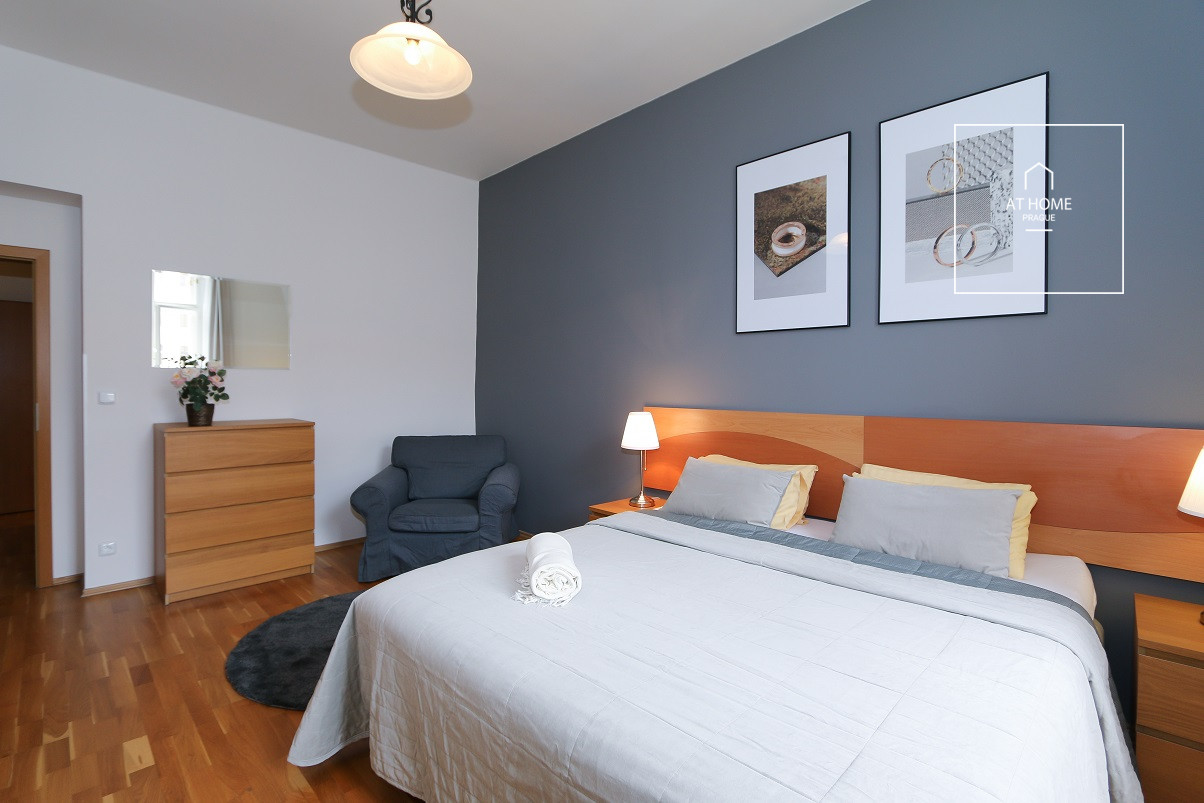 Fully furnished 2 bedroom apartment, Vinohrady