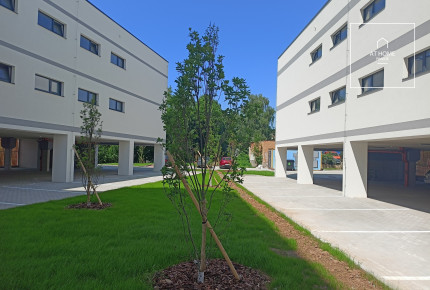 Nice, spacious studio apartment with balcony, new building, Pilsen